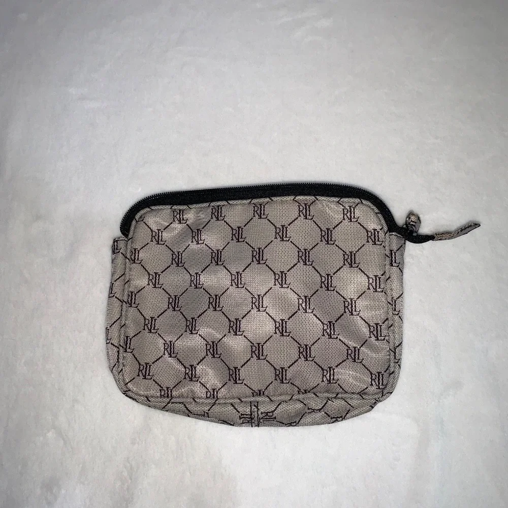 Lauren Ralph Lauren Monogram Pouch Cosmetic Bag Travel Accessory‎ Small